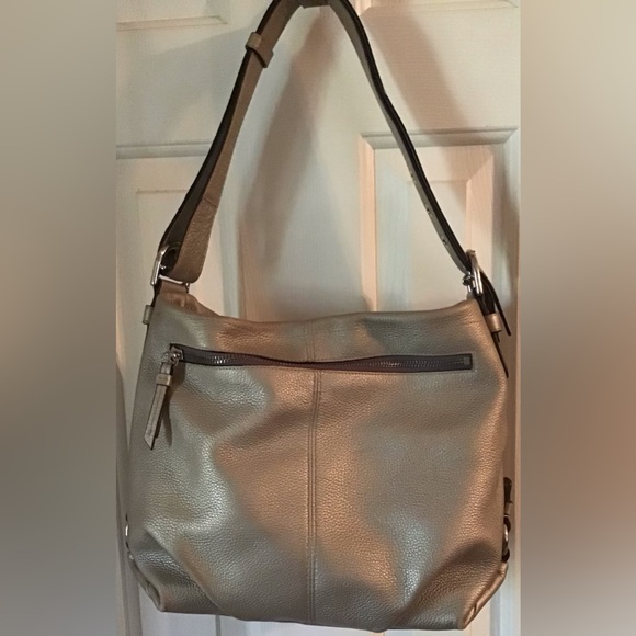 Coach Handbags - Women’s Silver Leather Coach Purse